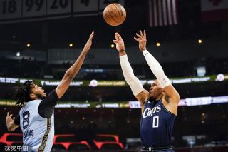 造成冲击 造成冲击