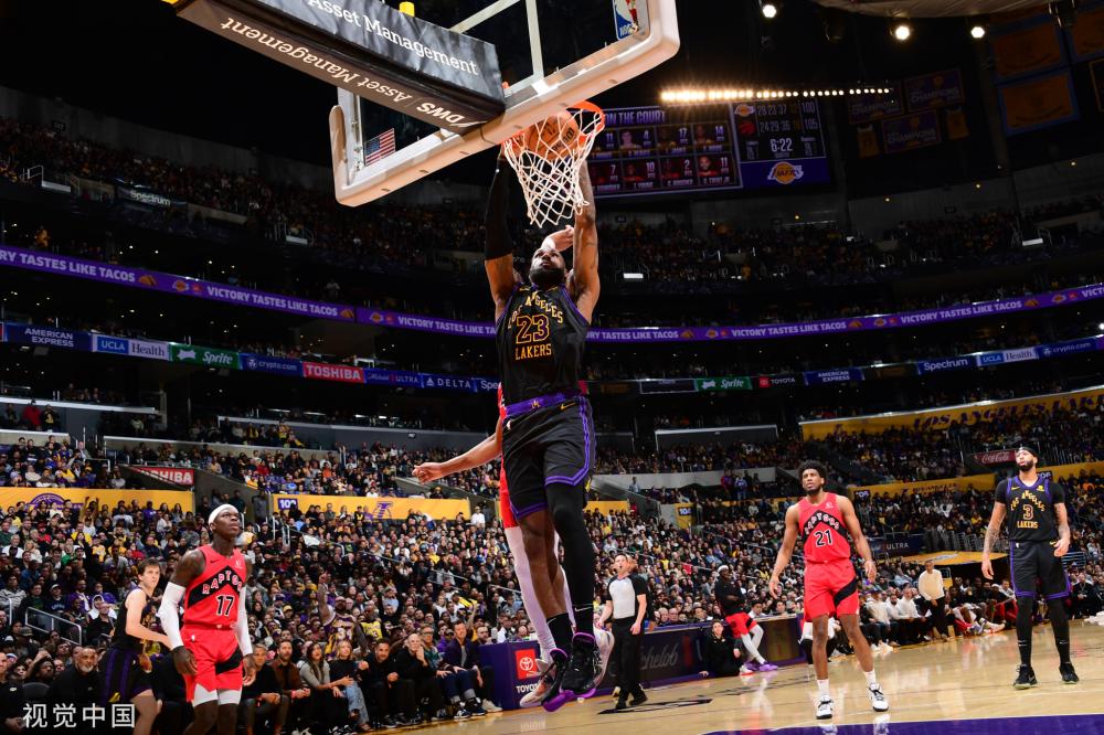 一位来自日 一位来自日